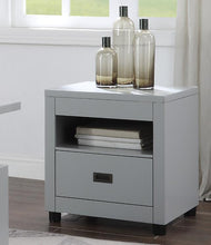 Load image into Gallery viewer, Eleanor End Table, Dove Gray
